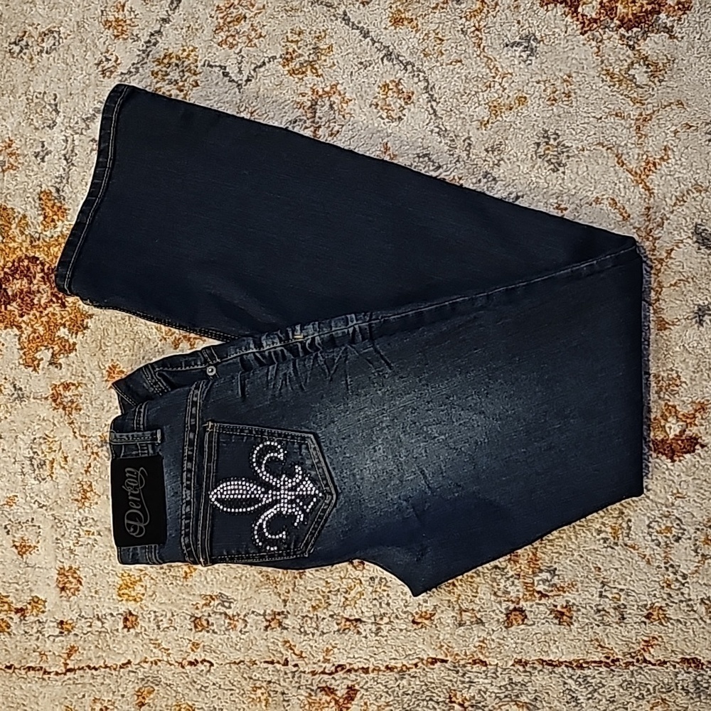 Dereon Flare Jeans Size 6